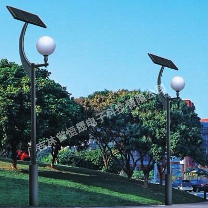 太阳能庭院灯
